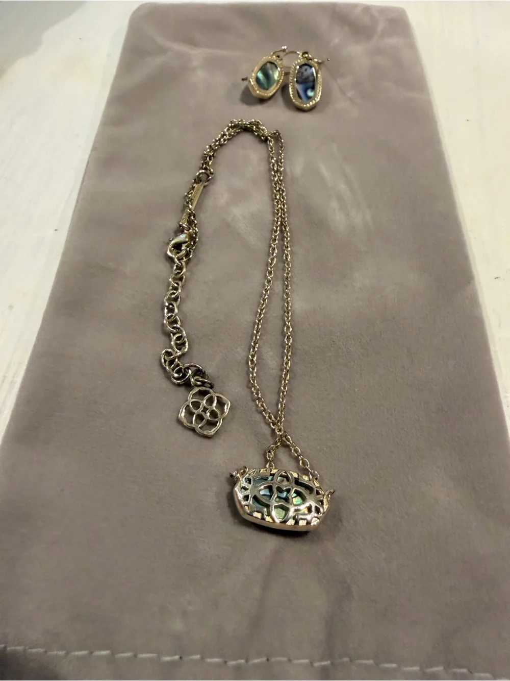 Kendra Scott kendra scott